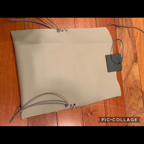 Leather & Flannel Mask & Glove Pouch - Picture 5 of 8